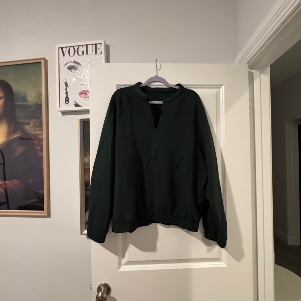 Leze The Label Dark Green Sweatshirt